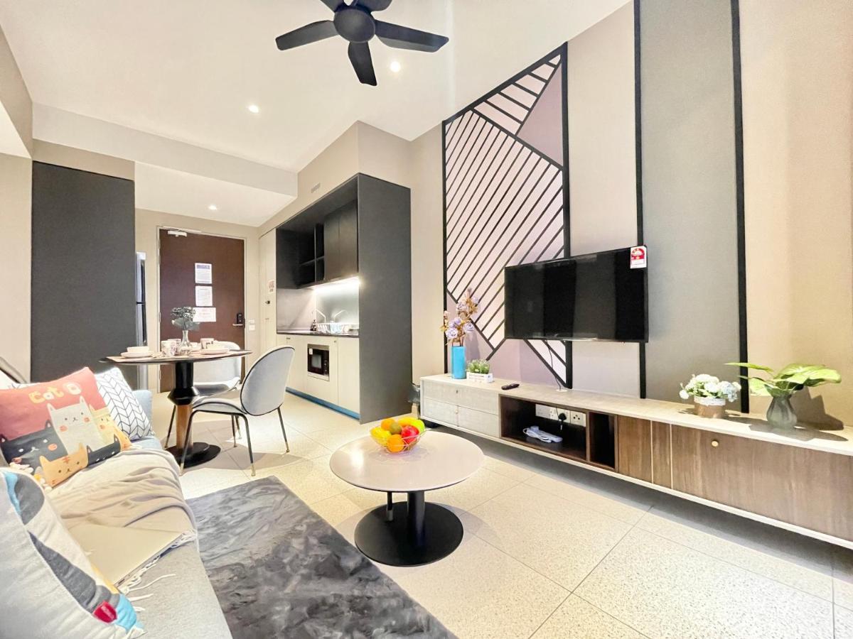 Modern 2b2b Near Mid Valley - Wifi - Infinity Pool - Gym Pangsapuri Kuala Lumpur