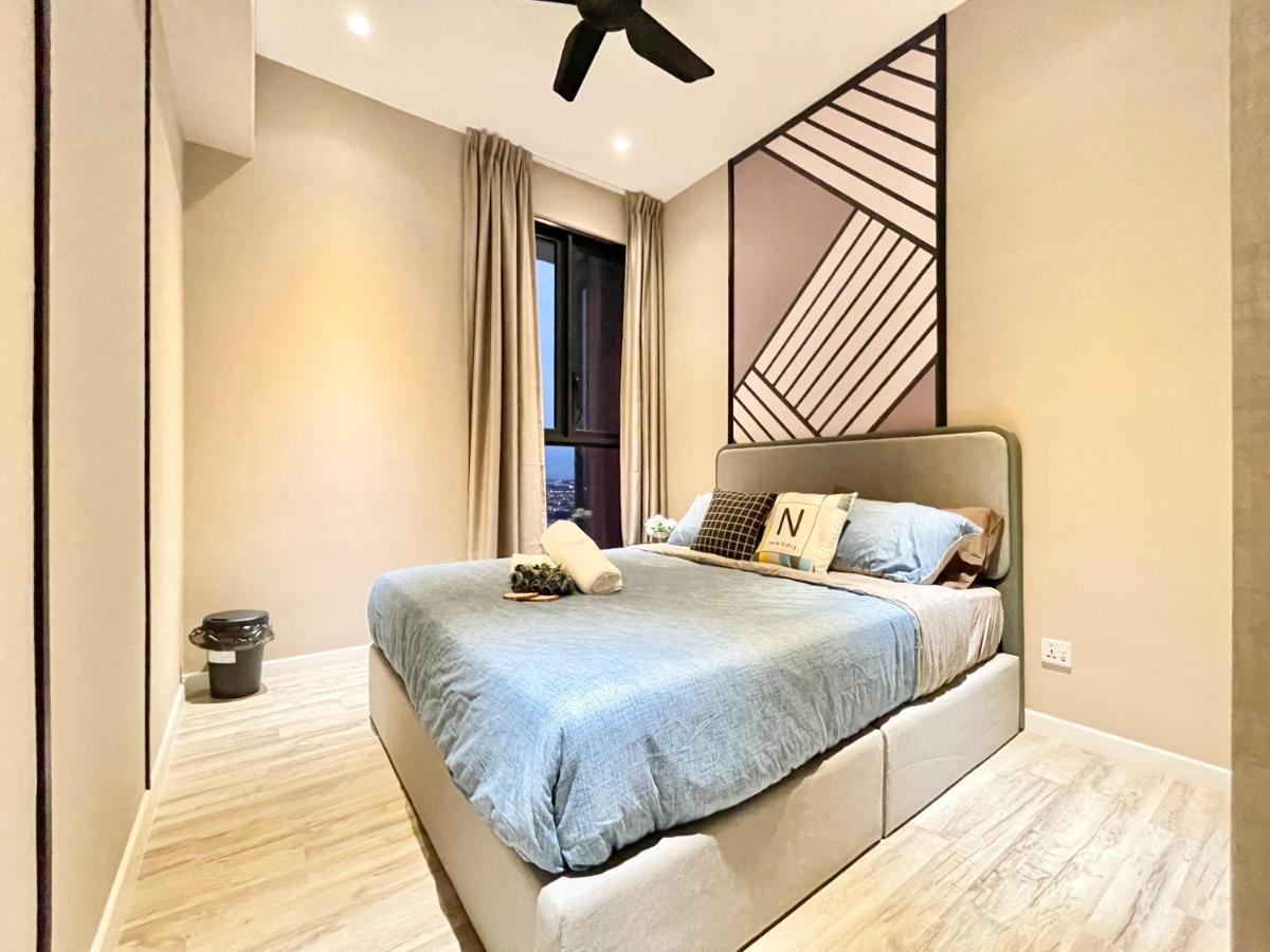 Modern 2b2b Near Mid Valley - Wifi - Infinity Pool - Gym Pangsapuri