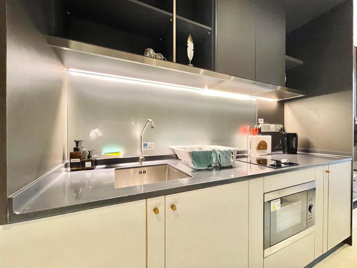 Modern 2b2b Near Mid Valley - Wifi - Infinity Pool - Gym Pangsapuri *