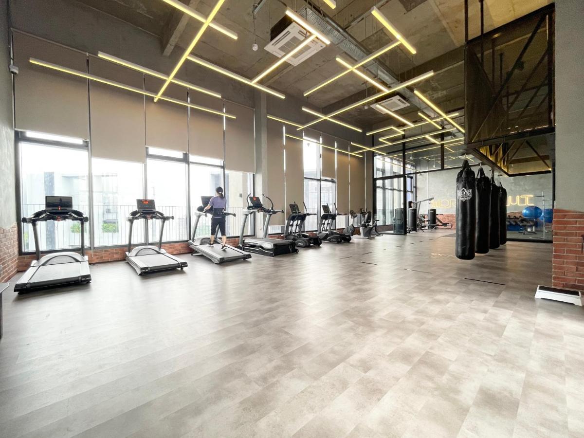 Modern 2b2b Near Mid Valley - Wifi - Infinity Pool - Gym Kuala Lumpur